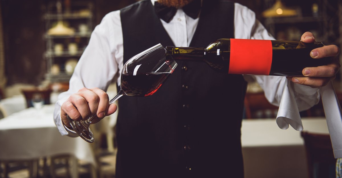 How To Serve Wine - A Vino Lover's Guide To Mastering The Art Of Wine Service