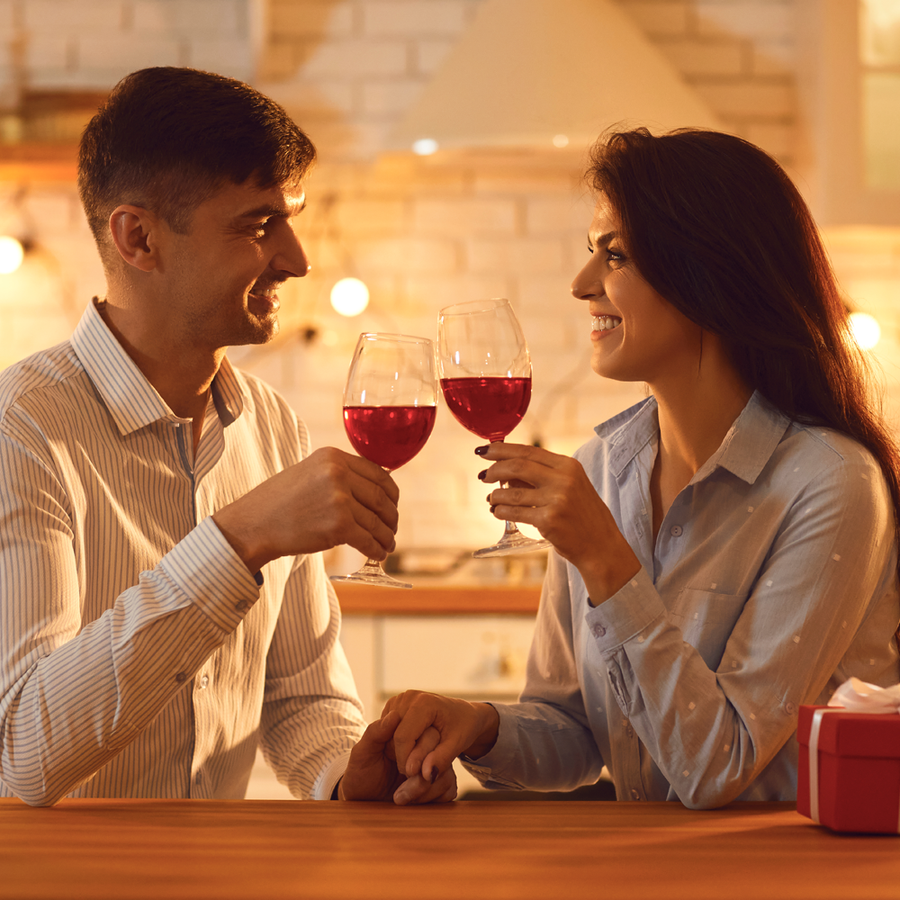 Custom Anniversary Wine Gift Baskets